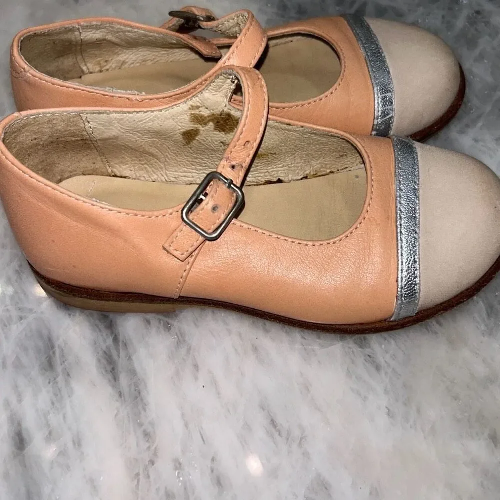 Manuela de Juan toddler shoes sz 25